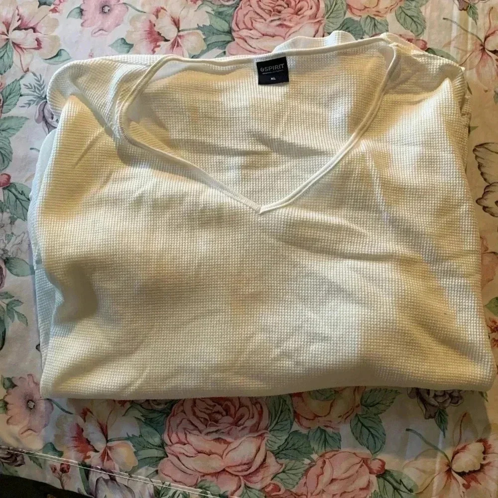 Spirit Women’s  Thermal Top Size Xl
